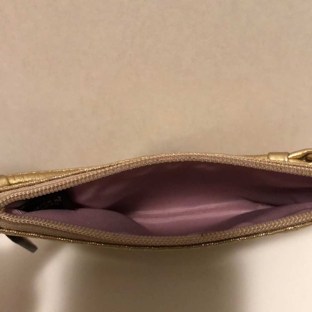 Coach Wristlet Like New - Picture 3 of 3